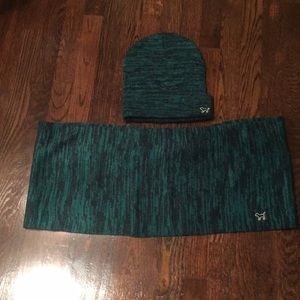 Victoria secret Pink Infiniti hat and scarf set